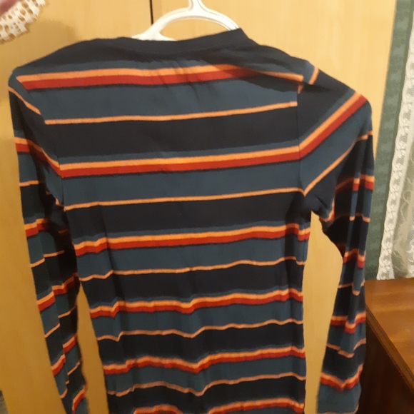 Top - Picture 1 of 2